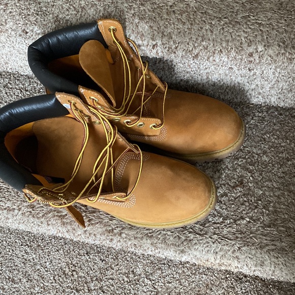 Used Timberlands - Picture 6 of 11